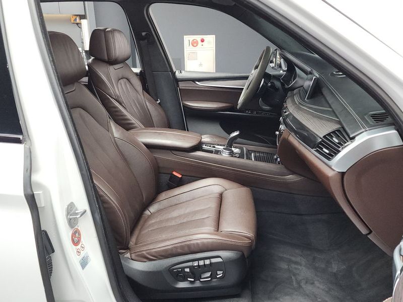 2017 BMW X5 xDrive M50d photo 11