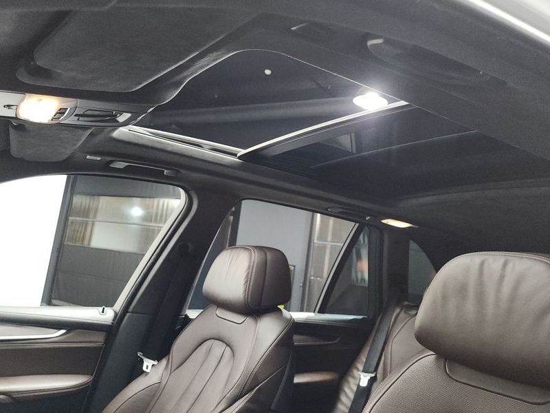 2017 BMW X5 xDrive M50d photo 18