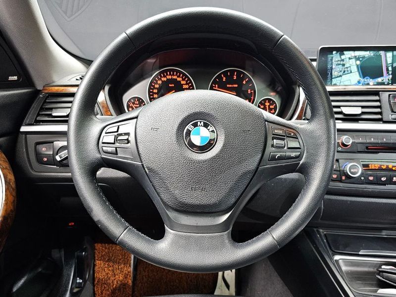2015 BMW 3 Series GT 320d xDrive photo 12