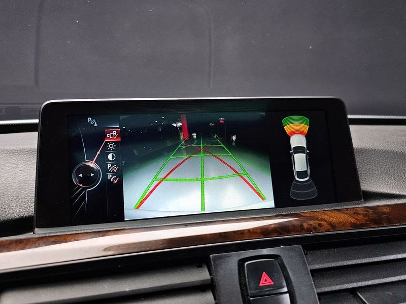 2015 BMW 3 Series GT 320d xDrive photo 14