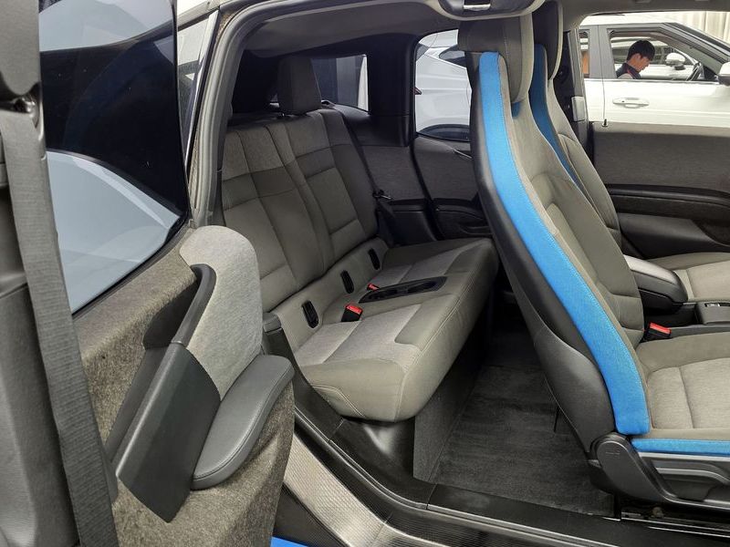 2016 BMW i3 LUX photo 12
