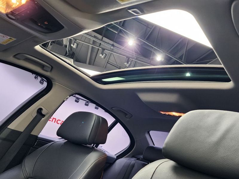 2016 BMW 5 Series 520d xDrive Luxury Plus photo 18