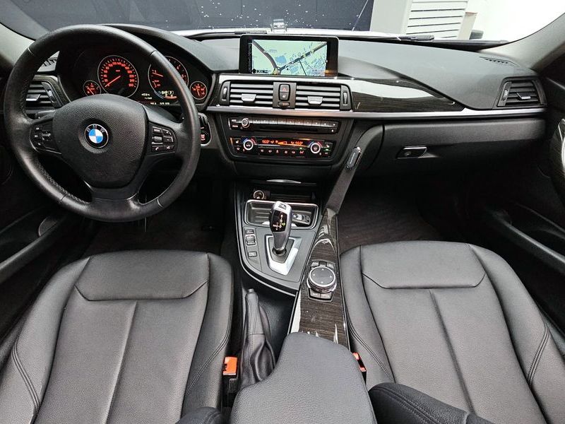 2015 BMW 3 Series 320d photo 7