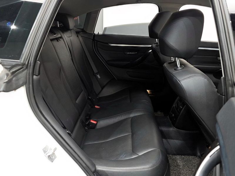 2016 BMW 4 Series 420d Luxury GranCoupe photo 12