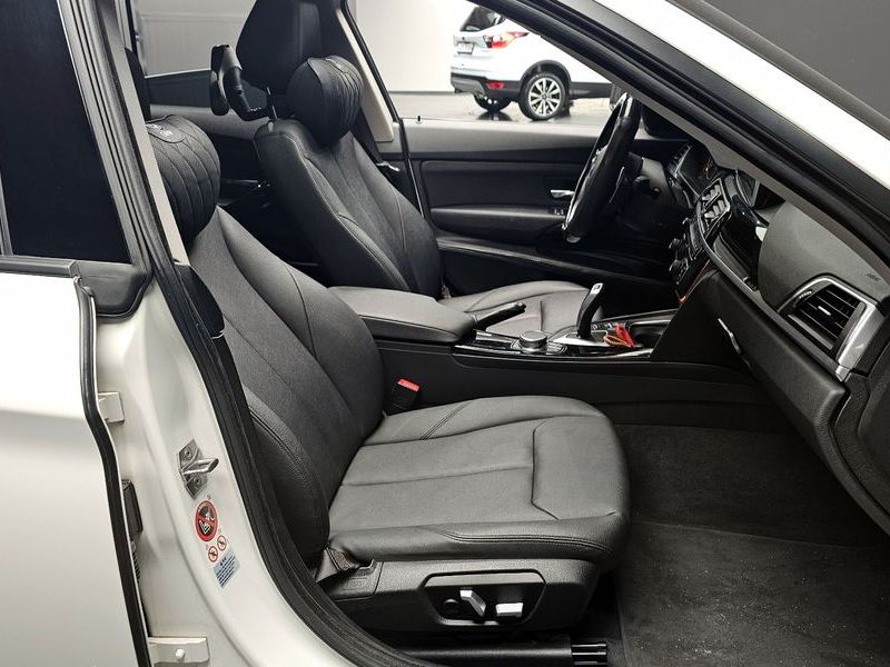 2017 BMW 3 Series GT 320d xDrive photo 10