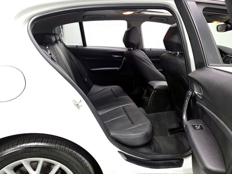 2015 BMW 1시리즈 118d Sport 5Door photo 12