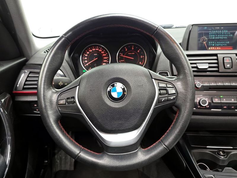 2015 BMW 1시리즈 118d Sport 5Door photo 13
