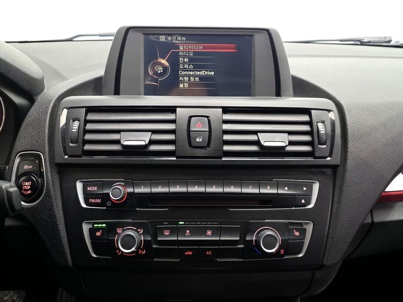 2015 BMW 1시리즈 118d Sport 5Door photo 14
