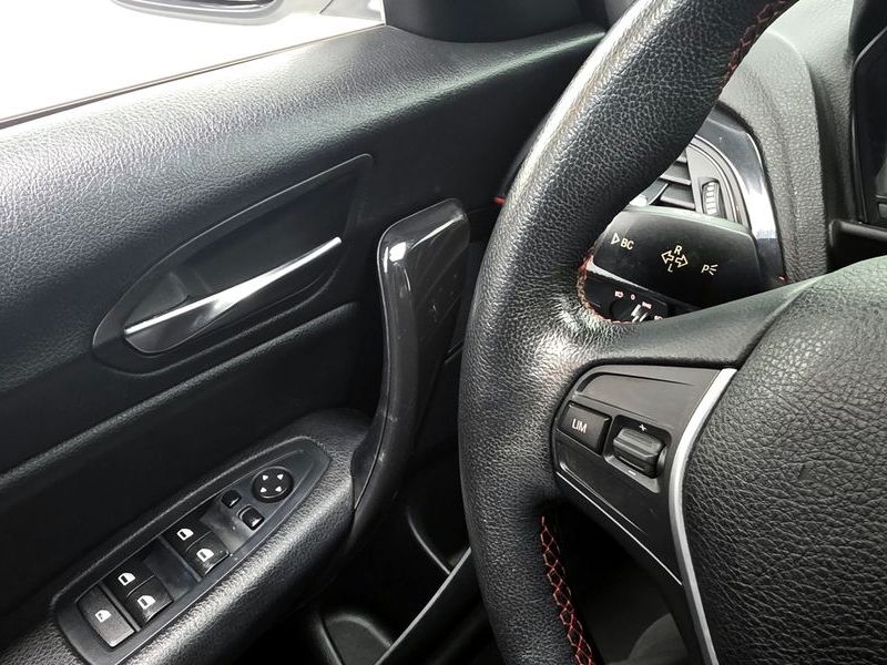 2015 BMW 1시리즈 118d Sport 5Door photo 18