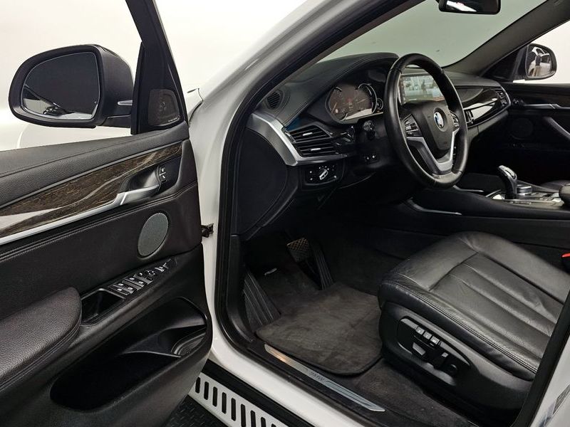 2017 BMW X6 xDrive 30d photo 10