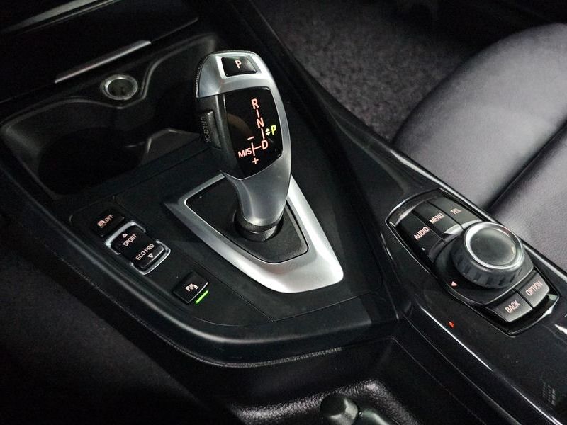 2015 BMW 1시리즈 118d Sport 5Door photo 9
