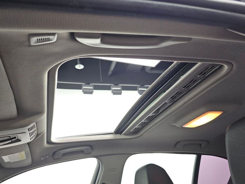 2015 BMW 1시리즈 118d Sport 5Door photo 19