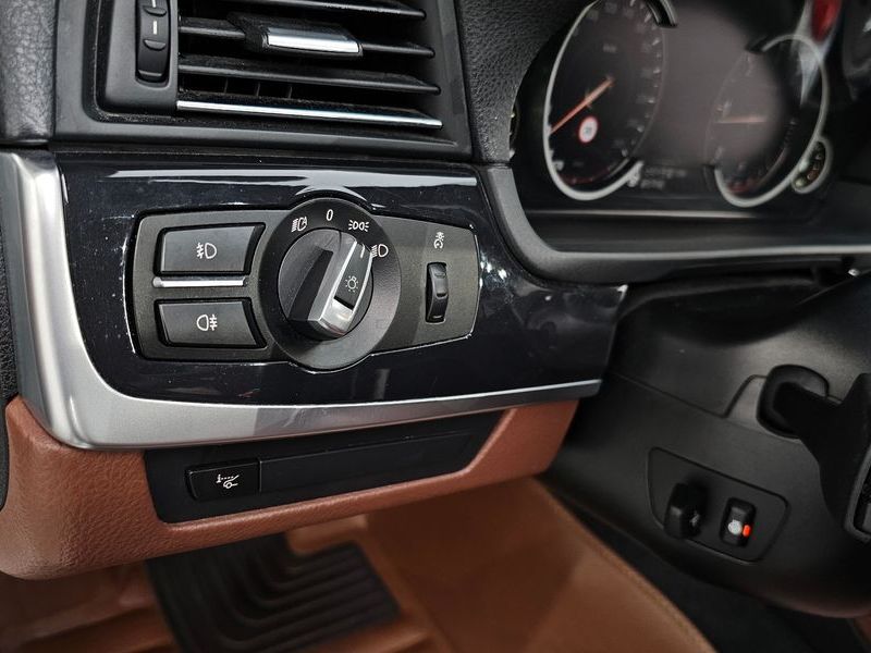 2016 BMW 5 Series 520d M Aero Dynamic photo 18