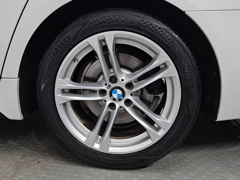 2016 BMW 5 Series 520d M Aero Dynamic photo 21