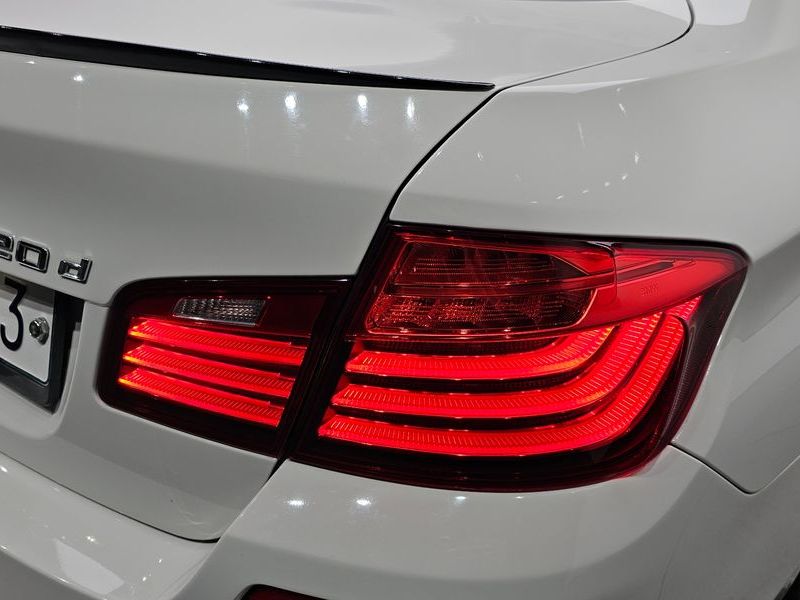 2016 BMW 5 Series 520d M Aero Dynamic photo 23