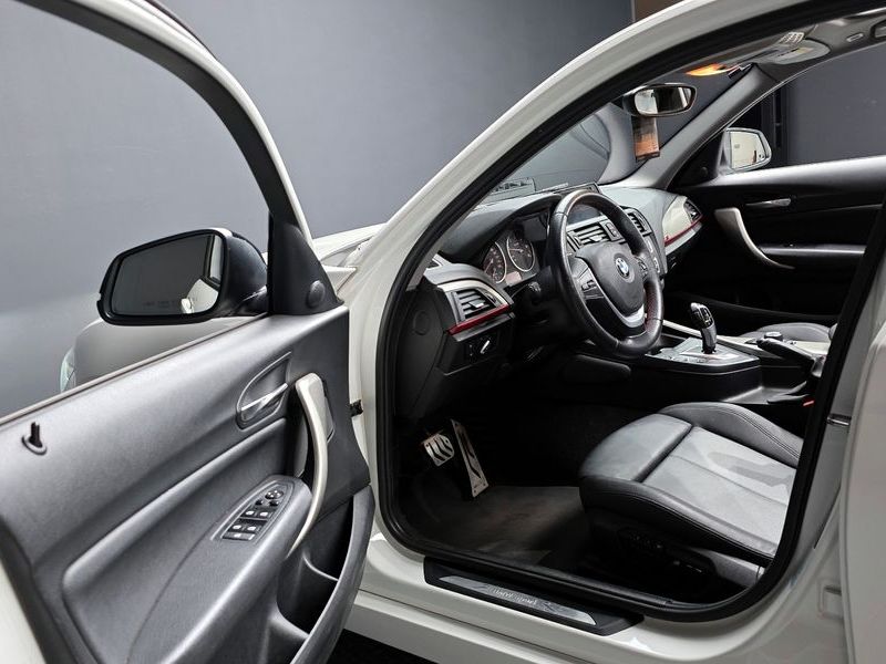2015 BMW 1시리즈 118d Sport 5Door photo 10