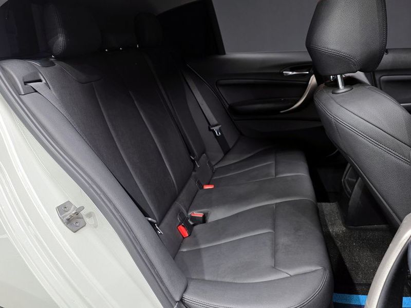 2015 BMW 1시리즈 118d Sport 5Door photo 12