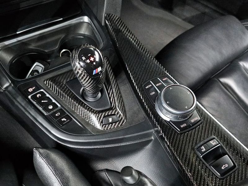 2017 BMW M4 Convertible Paintwork Edition photo 9