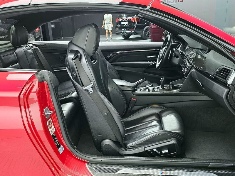 2017 BMW M4 Convertible Paintwork Edition photo 10