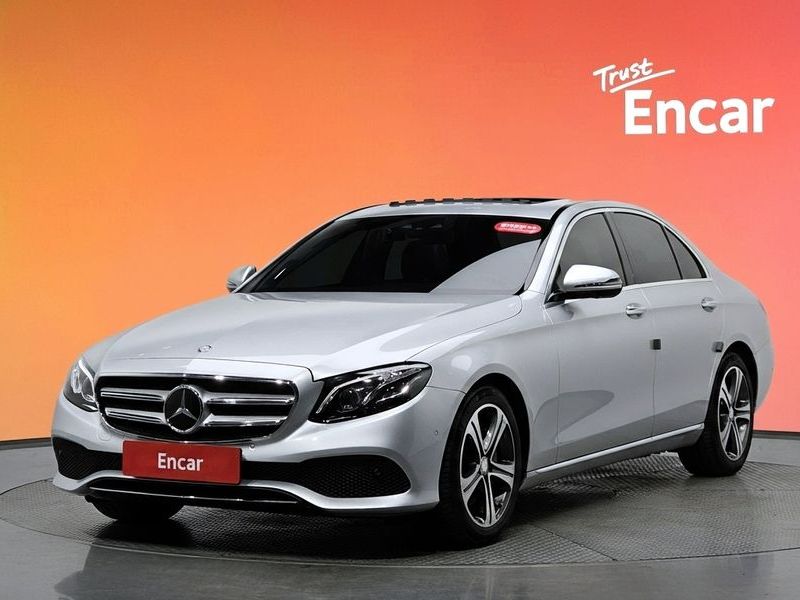 2017 Mercedes-Benz E-Class E300 AV Intelligent Drive photo 1