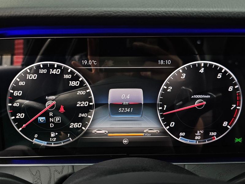 2017 Mercedes-Benz E-Class E300 AV Intelligent Drive photo 8