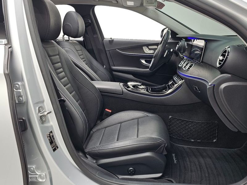 2017 Mercedes-Benz E-Class E300 AV Intelligent Drive photo 11