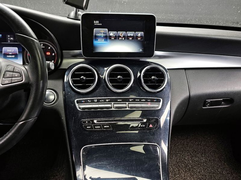 2016 Mercedes-Benz C-Class C200 d photo 14