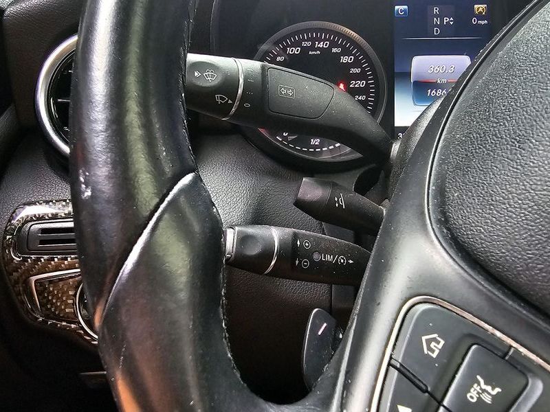 2016 Mercedes-Benz C-Class C200 d photo 18