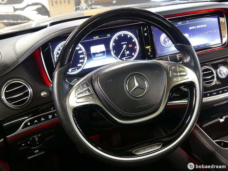2016 Mercedes-Benz S-Class Maybach S500 4MATIC photo 12