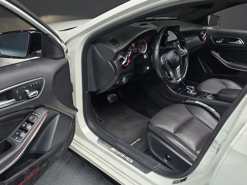 2015 Mercedes-Benz A-Class A45 AMG 4MATIC photo 11