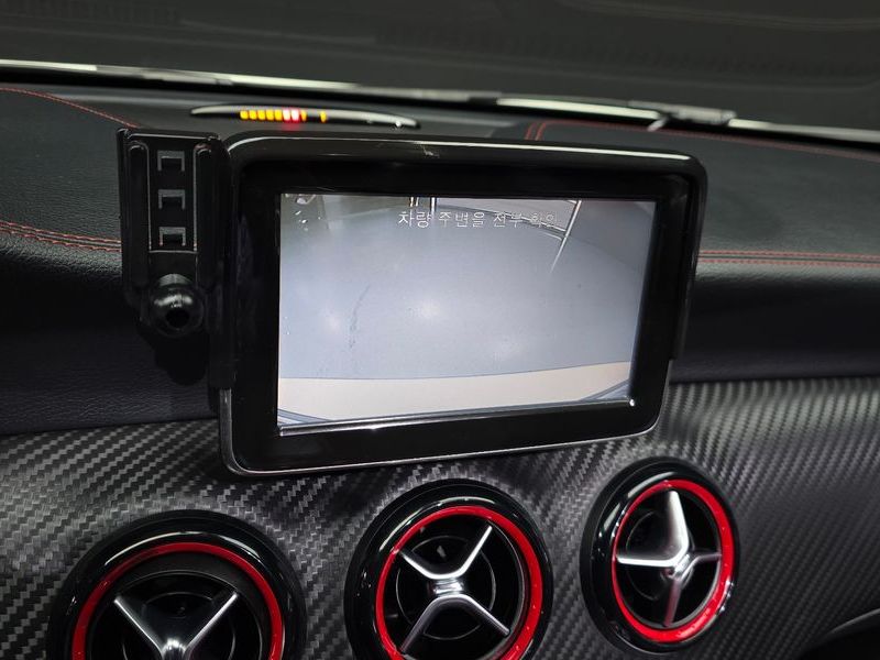 2015 Mercedes-Benz A-Class A45 AMG 4MATIC photo 16