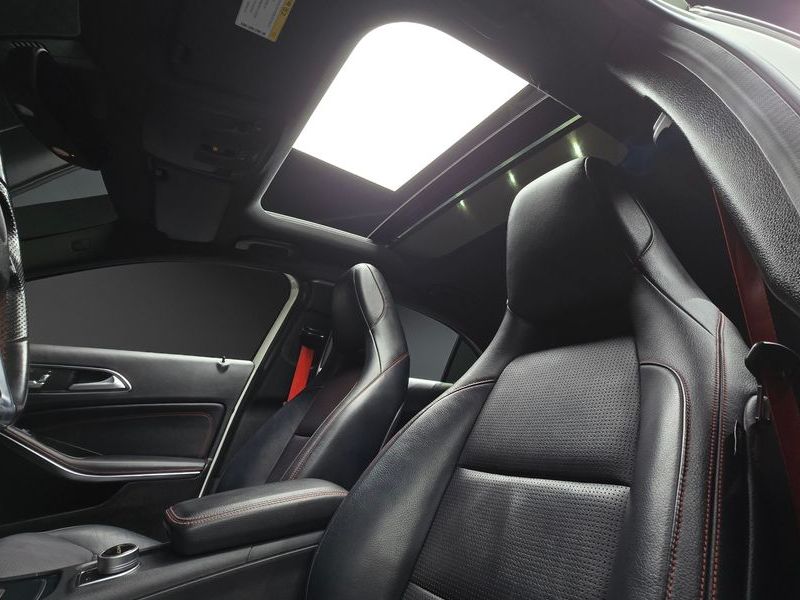 2015 Mercedes-Benz A-Class A45 AMG 4MATIC photo 20