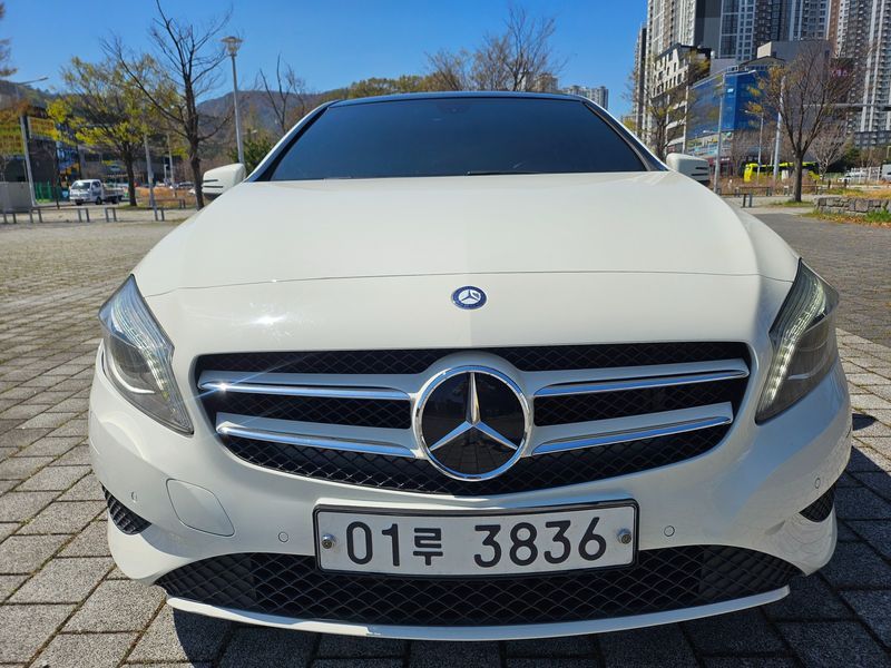 2015 Mercedes-Benz A-Class A180 CDI Style photo 1