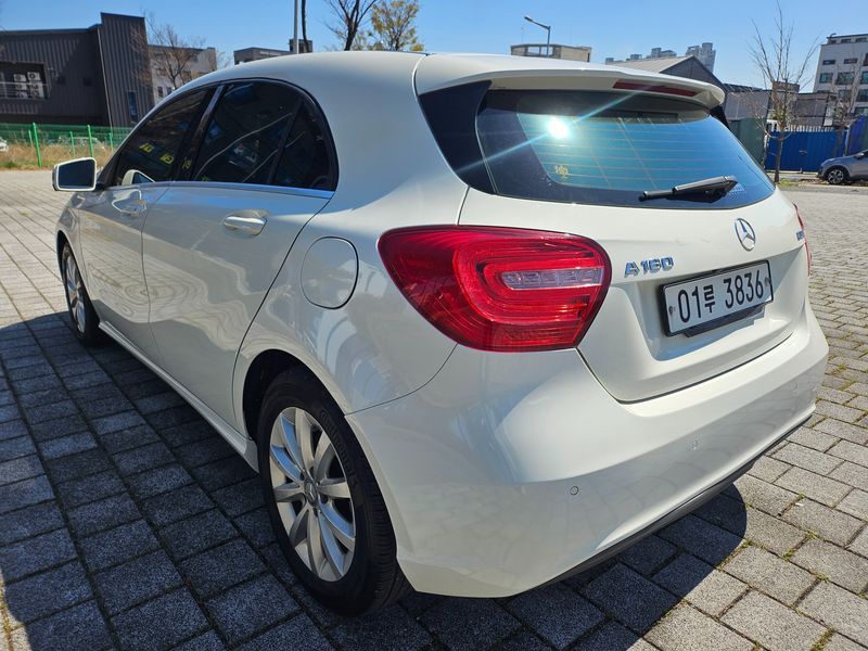 2015 Mercedes-Benz A-Class A180 CDI Style photo 7