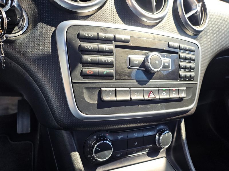 2015 Mercedes-Benz A-Class A180 CDI Style photo 20