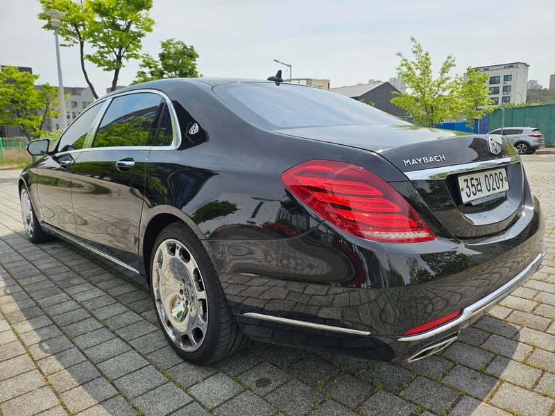 2016 Mercedes-Benz S-Class Maybach S500 4MATIC photo 8