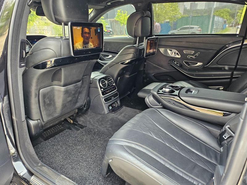 2016 Mercedes-Benz S-Class Maybach S500 4MATIC photo 11