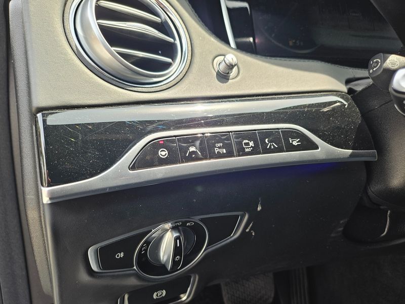 2016 Mercedes-Benz S-Class Maybach S500 4MATIC photo 13