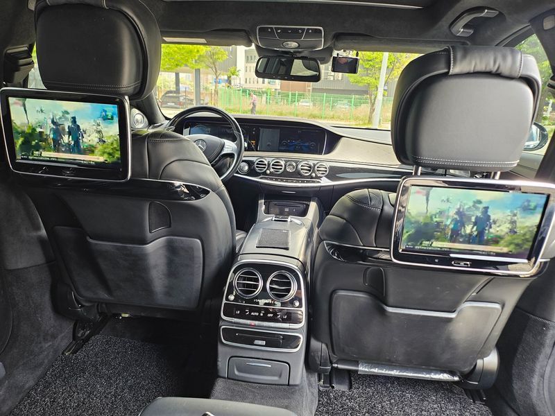 2016 Mercedes-Benz S-Class Maybach S500 4MATIC photo 18