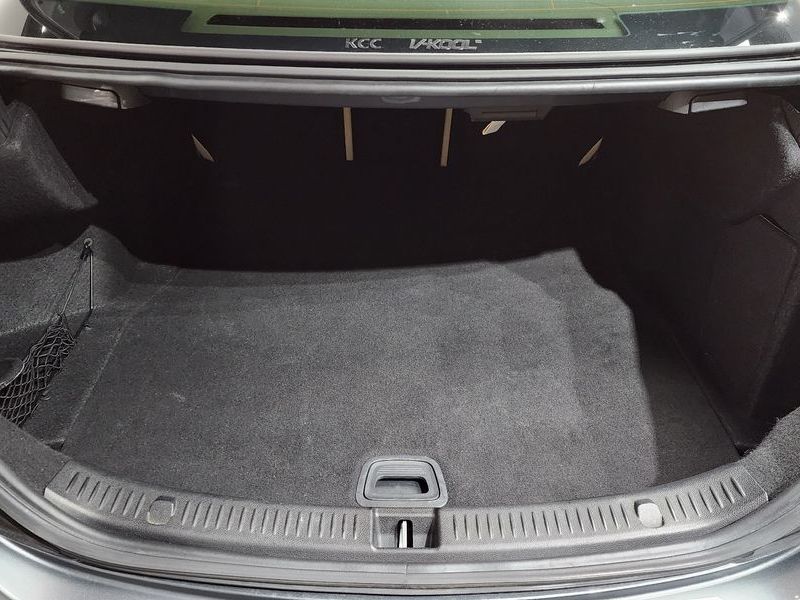 2017 Mercedes-Benz E-Class E300 4MATIC Exclusive photo 20