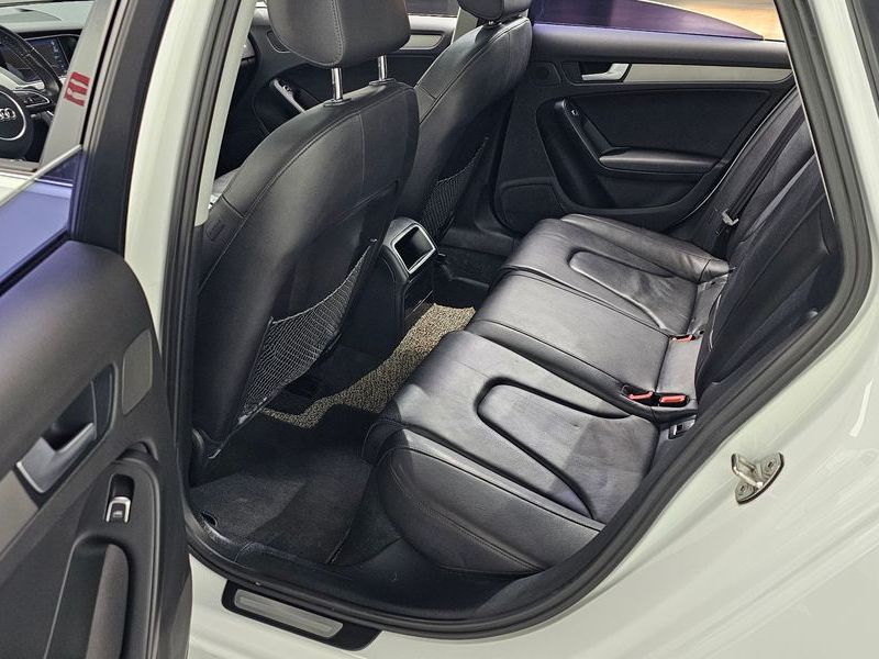 2015 Audi A4 30 TDI Dynamic B8 photo 12