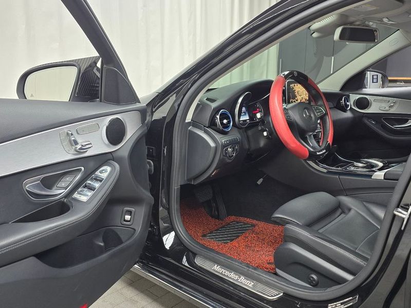2017 Mercedes-Benz C-Class C220 d Avantgarde photo 10