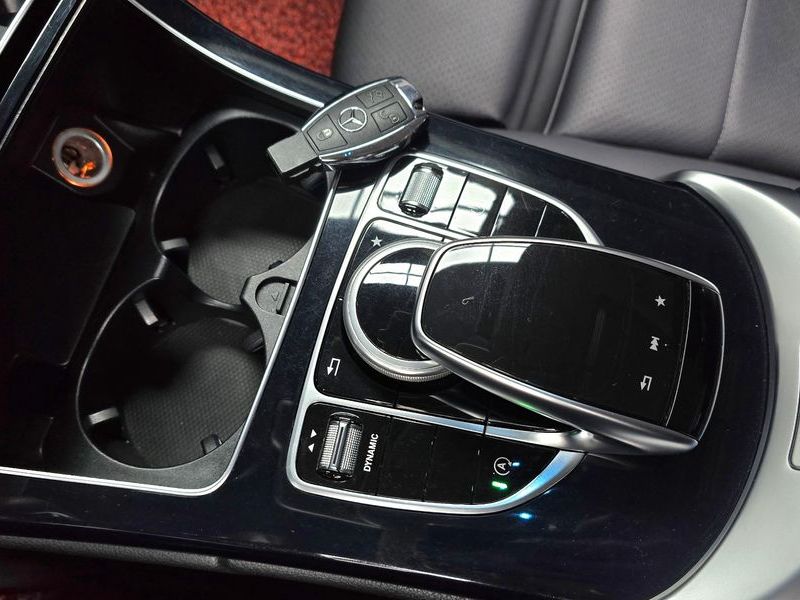 2017 Mercedes-Benz C-Class C220 d Avantgarde photo 17