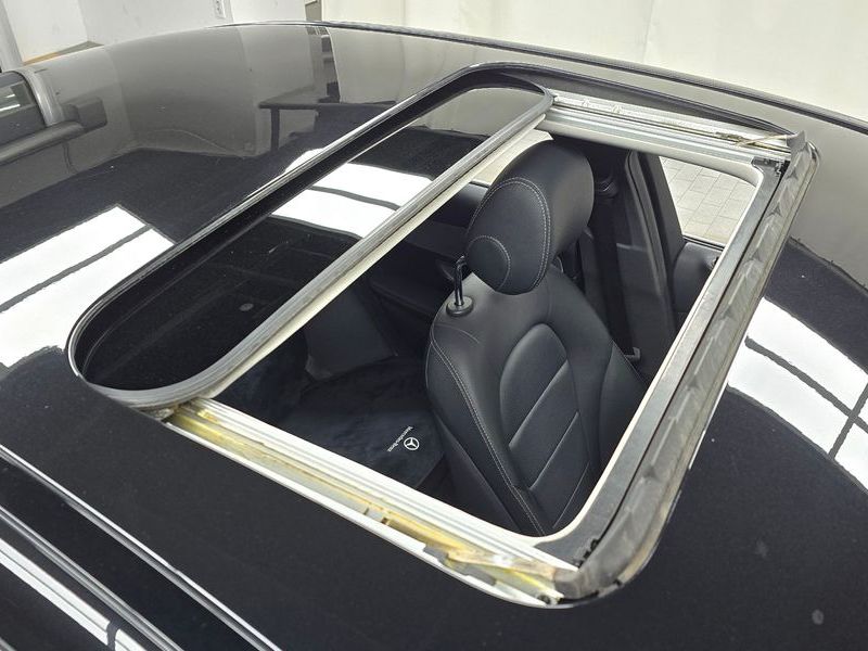 2017 Mercedes-Benz C-Class C220 d Avantgarde photo 19