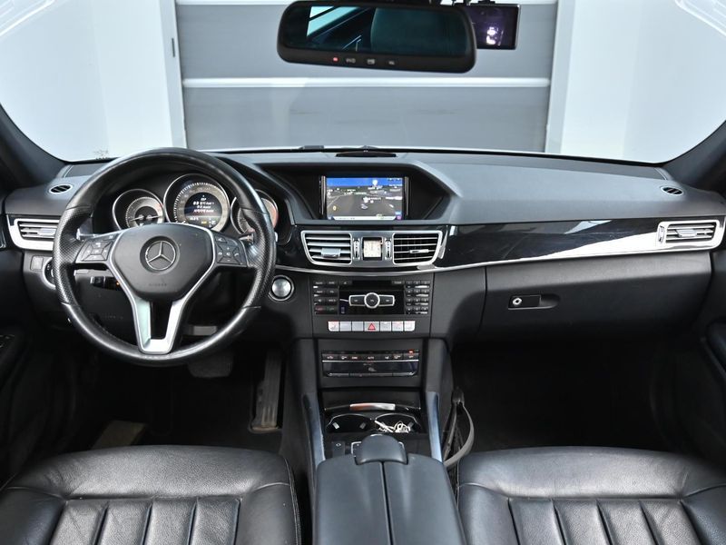 2015 Mercedes-Benz E-Class E220 Bluetec Avantgarde photo 7
