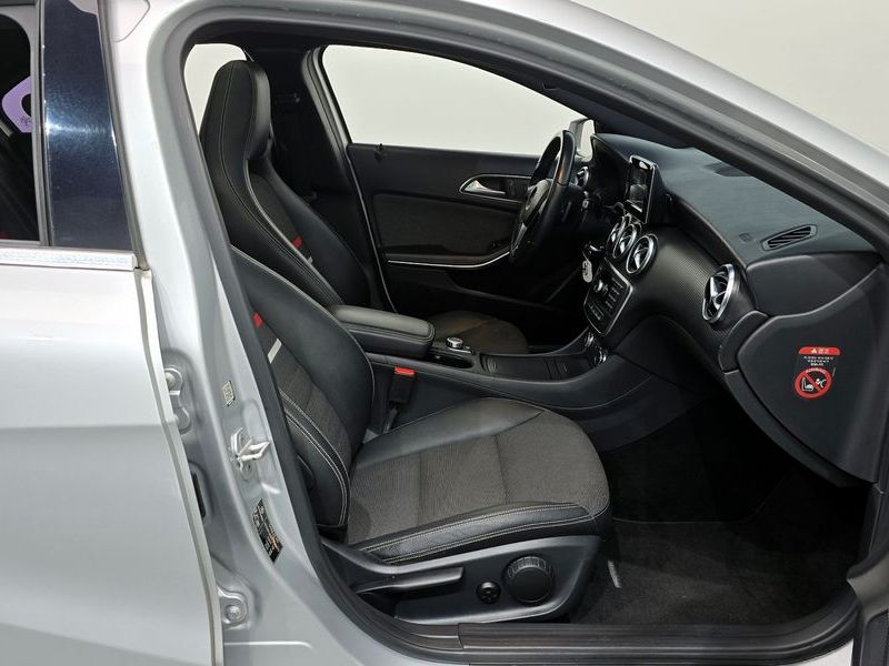 2015 Mercedes-Benz A-Class A200 CDI Style photo 11
