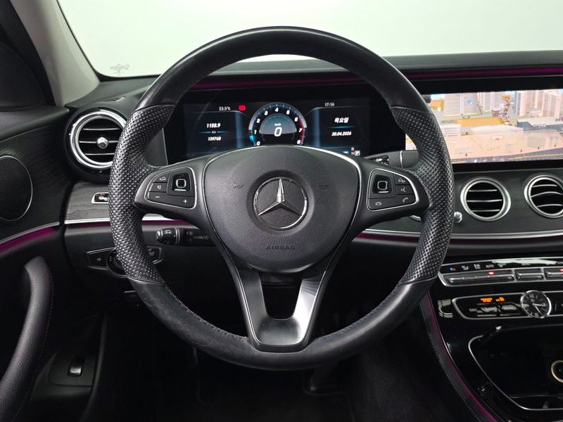 2017 Mercedes-Benz E-Class E300 AV Intelligent Drive photo 12