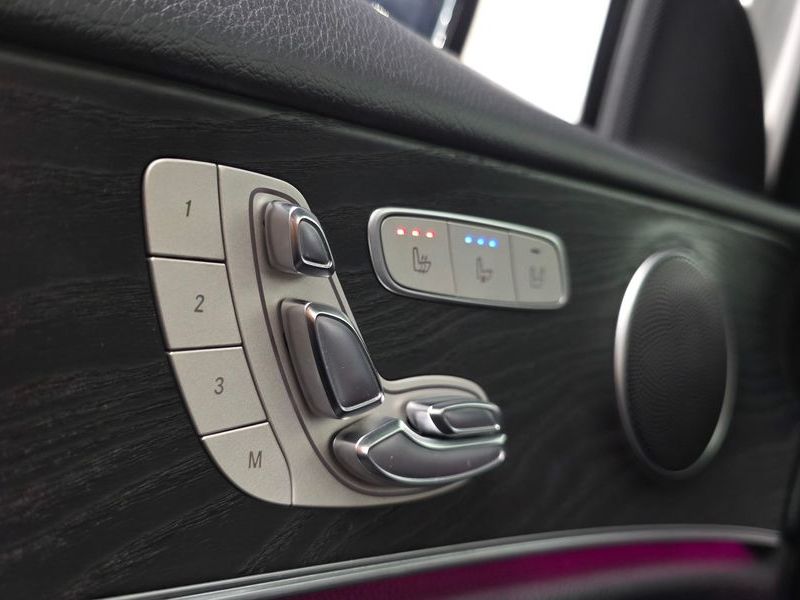 2017 Mercedes-Benz E-Class E300 AV Intelligent Drive photo 17