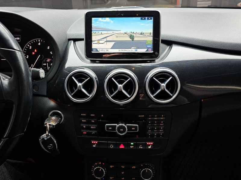 2015 Mercedes-Benz B-클래스 W246 B200 CDI photo 14