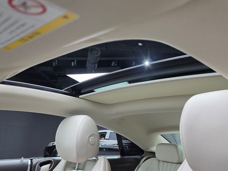 2017 Mercedes-Benz E-Class E220d Coupe photo 19